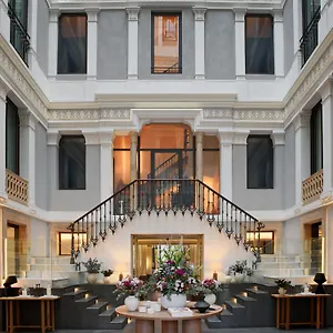 H10 Urquinaona Plaza (adults Only) 4* Barselona